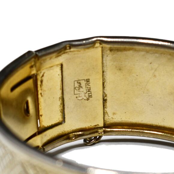 Vintage Coro Pegasus Geometric Hinged Bracelet, Gold Plated, Safety Chain, 1950s - Picture 5 of 10